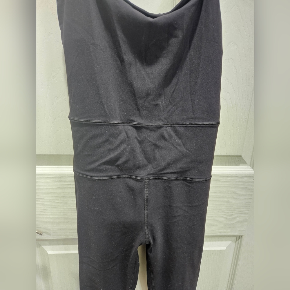 EUC Vuori Black Mindset Jumpsuit Size Small - Picture 5 of 9